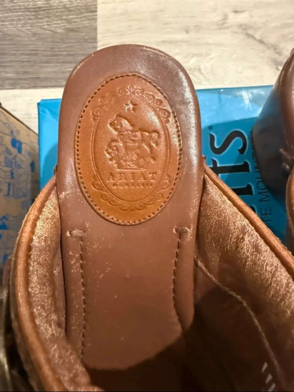 Size 7B Ariat Bridlespur Boho Leather Clog Heels Y2K